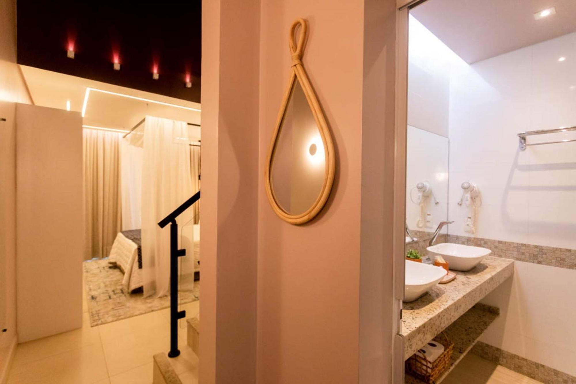 Amora Hotel Маресиас Екстериор снимка