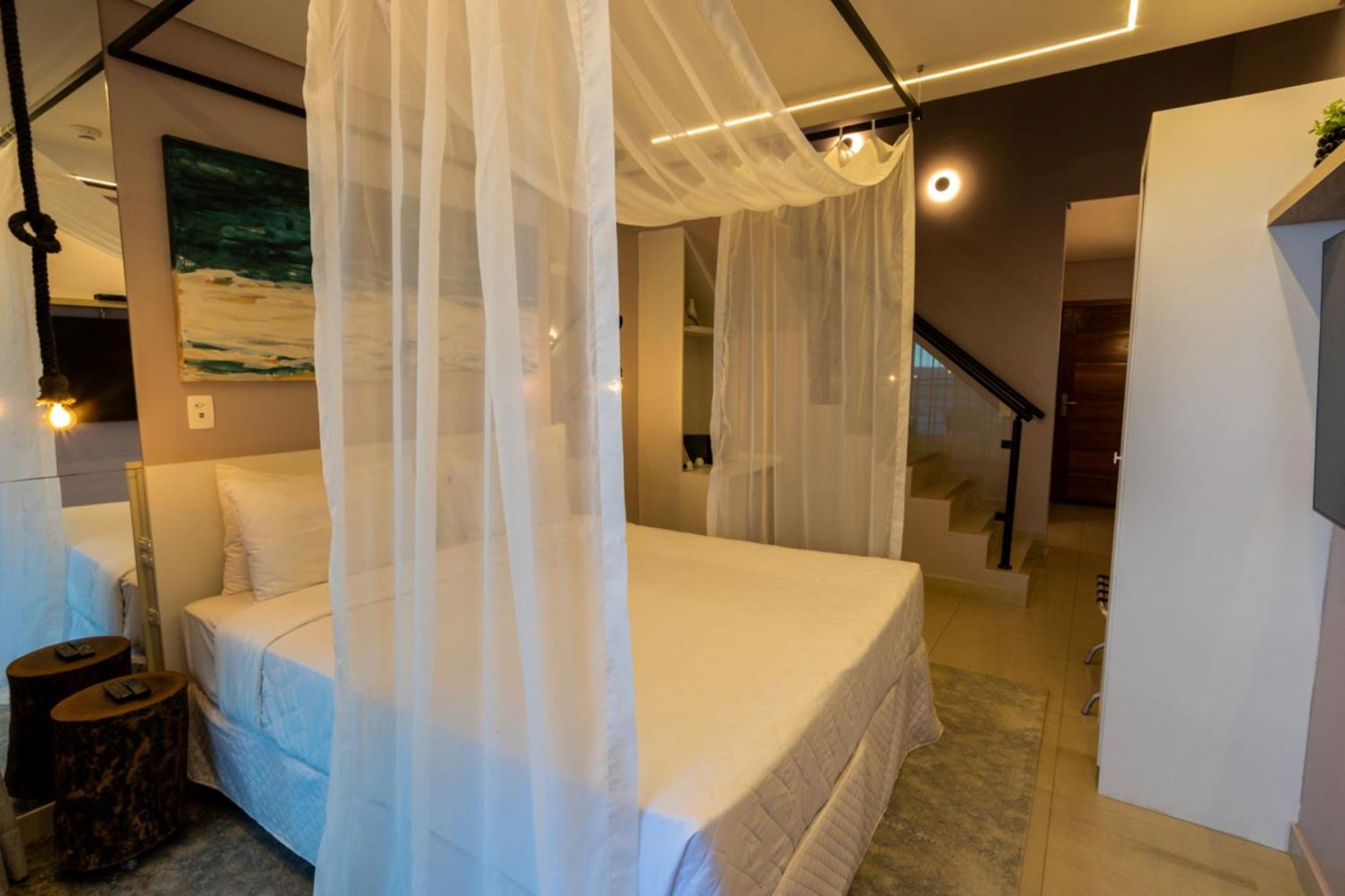 Amora Hotel Маресиас Екстериор снимка