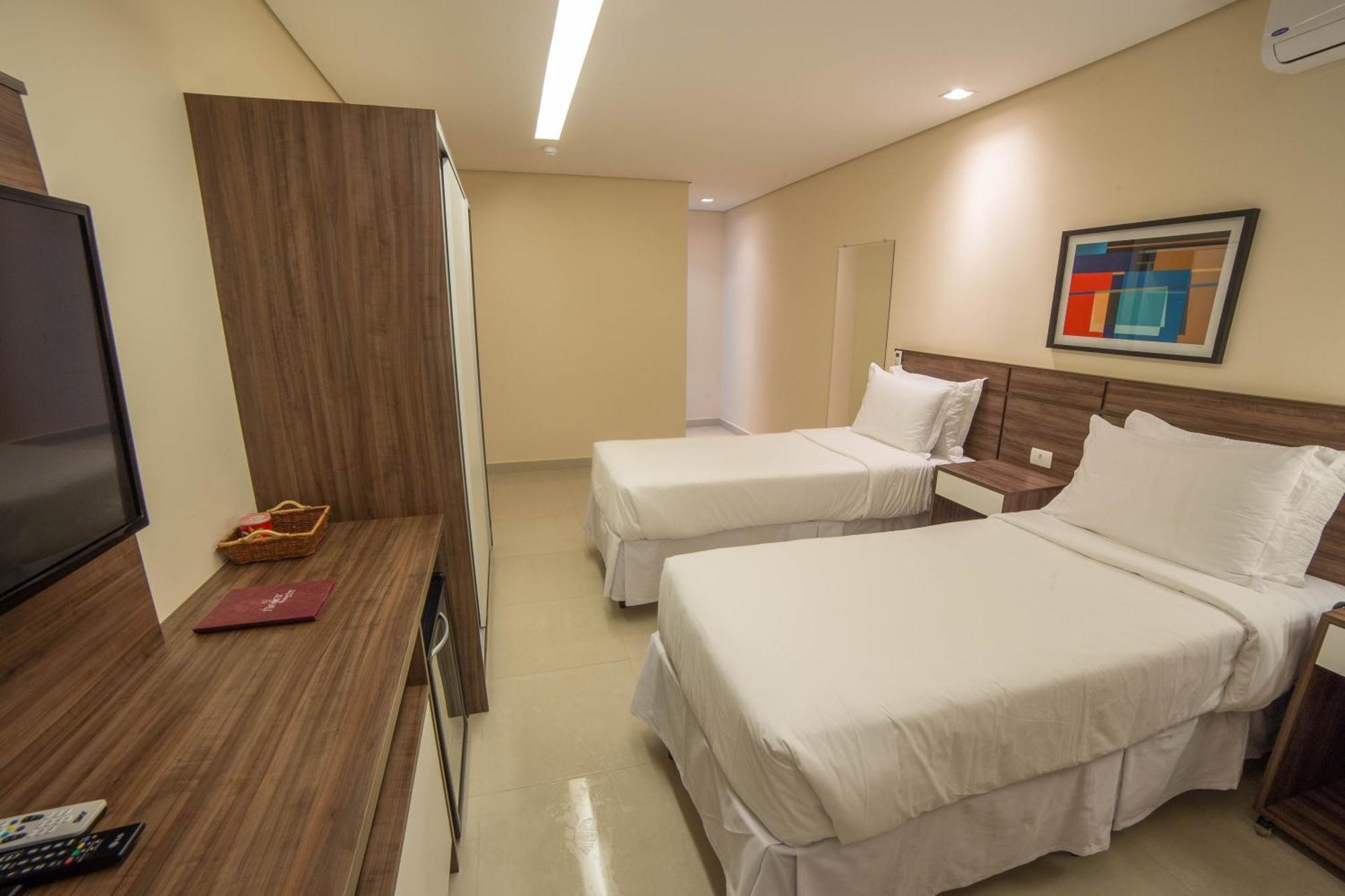 Amora Hotel Маресиас Стая снимка