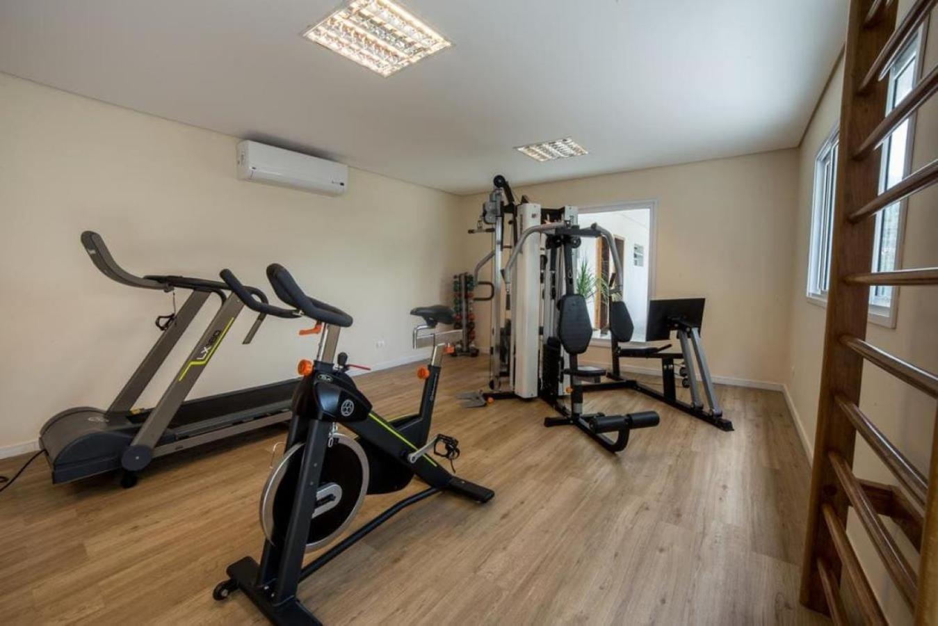 Amora Hotel Маресиас Екстериор снимка
